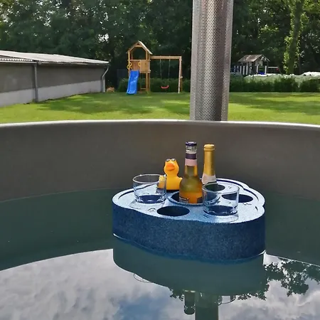 2 I 2 Badefaesser I Sauna I Bis 10 Gaeste Wendisch Rietz