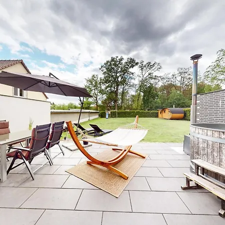 2 I 2 Badefaesser I Sauna I Bis 10 Gaeste Feriehus *